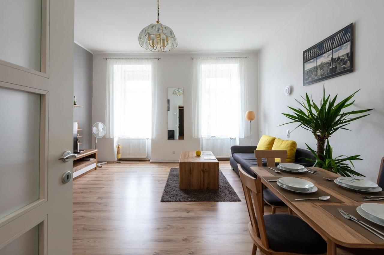 Sunny Renovated Apartment Close To Downtown Wiedeń Zewnętrze zdjęcie