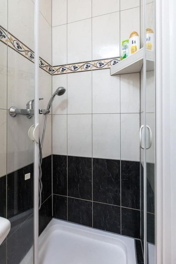 Sunny Renovated Apartment Close To Downtown Wiedeń Zewnętrze zdjęcie